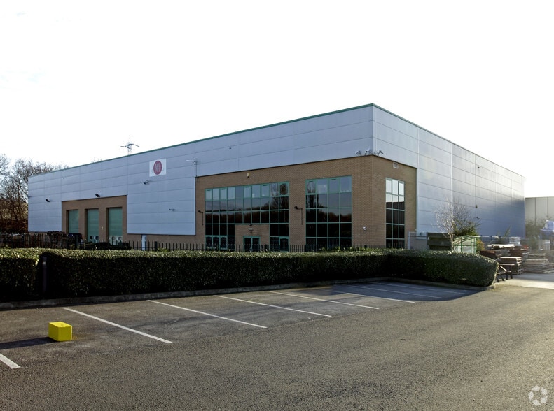Gavin Way, Birmingham to rent - Primary Photo - Image 1 of 2
