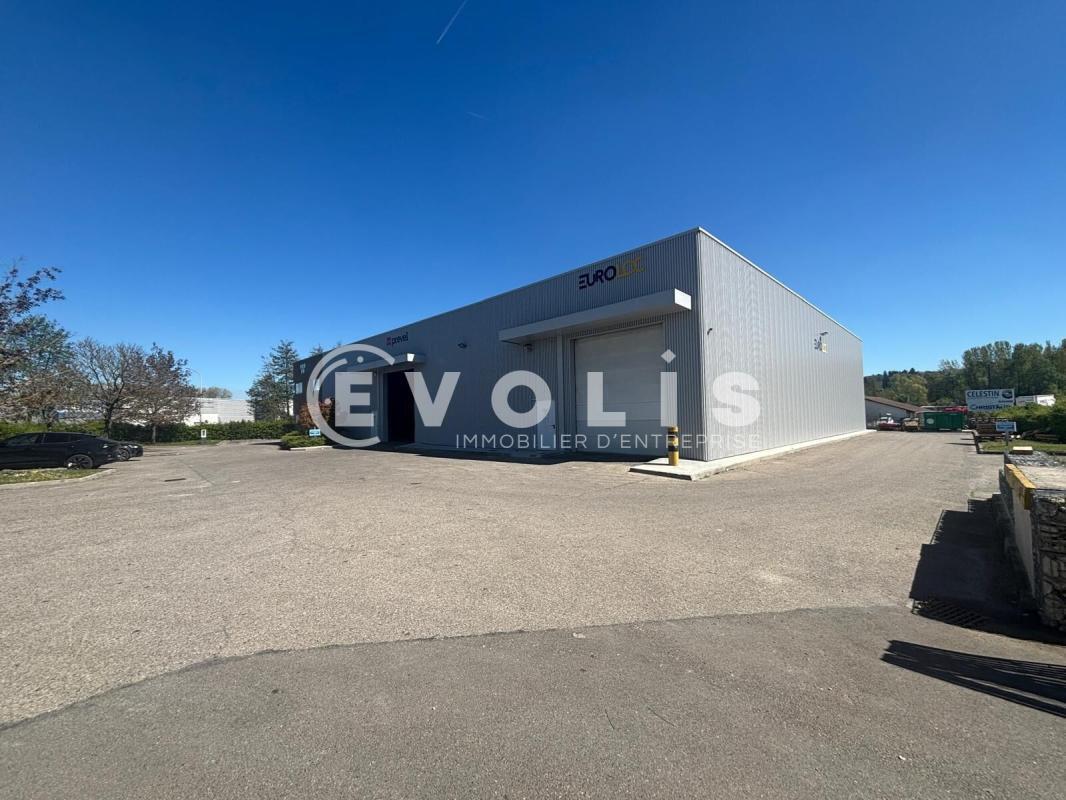 42 Rue Isaac Asimov, Bourgoin-Jallieu to rent Building Photo- Image 1 of 16
