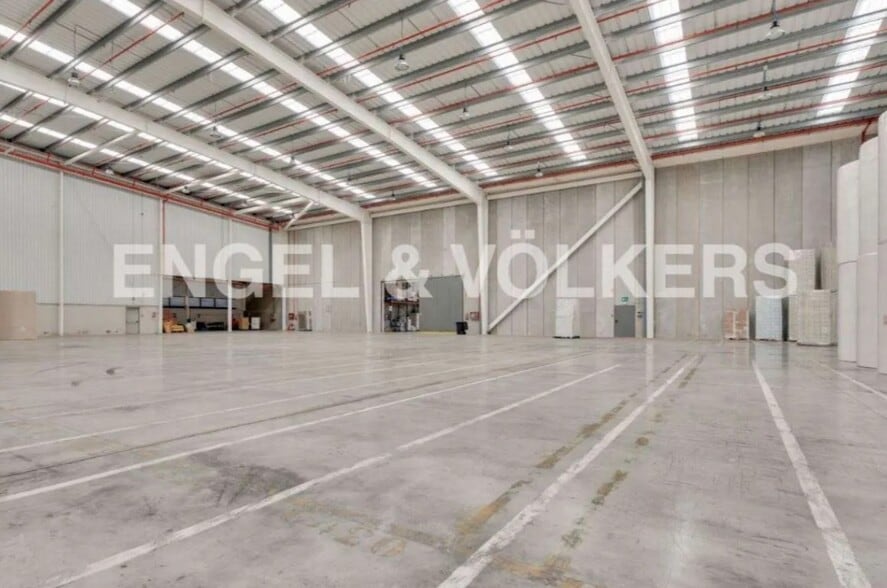 Carrer Artesans, 102, Valls, Tarragona to rent - Building Photo - Image 3 of 7