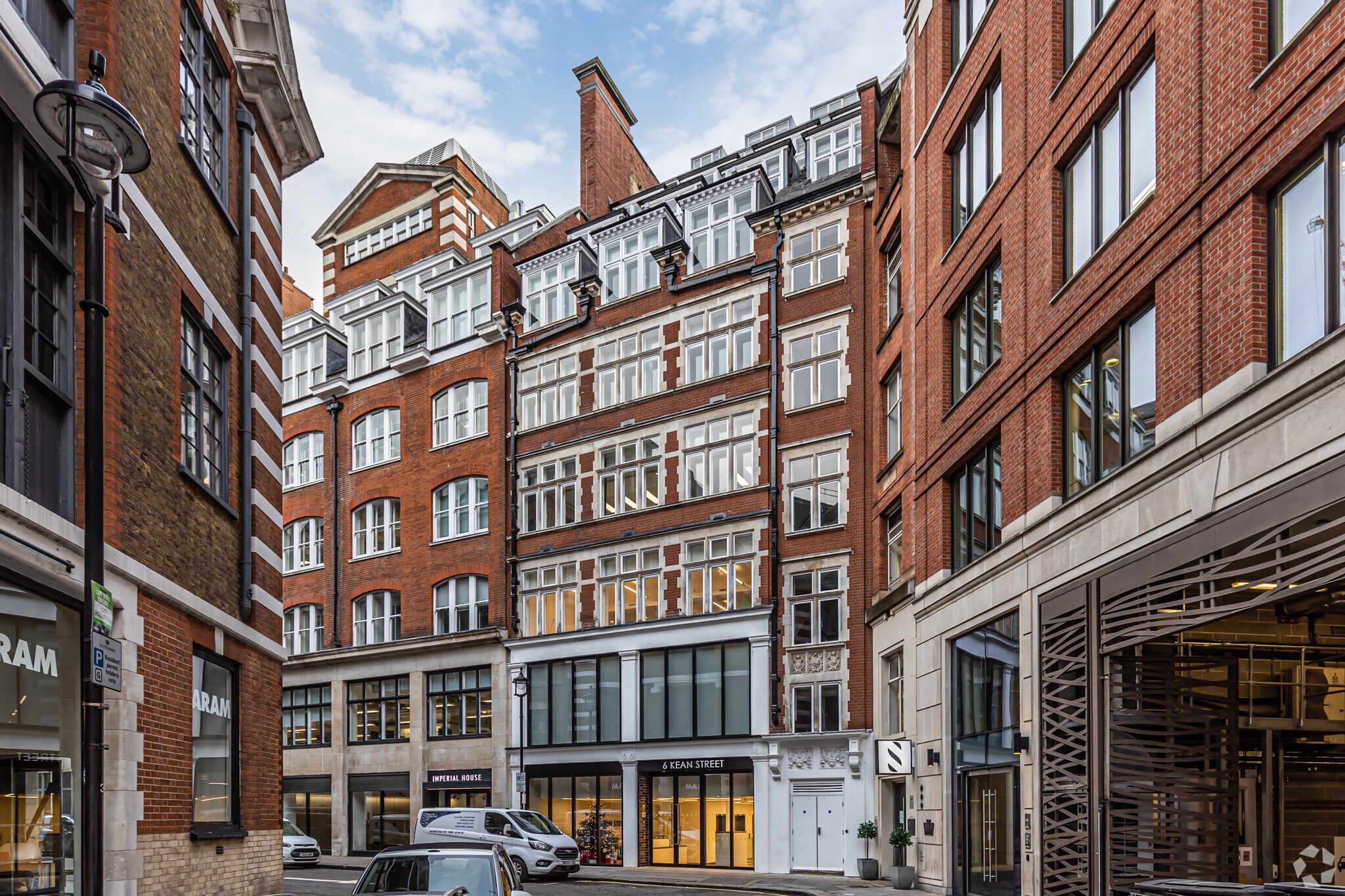 11 Kingsway, London to rent Primary Photo- Image 1 of 11