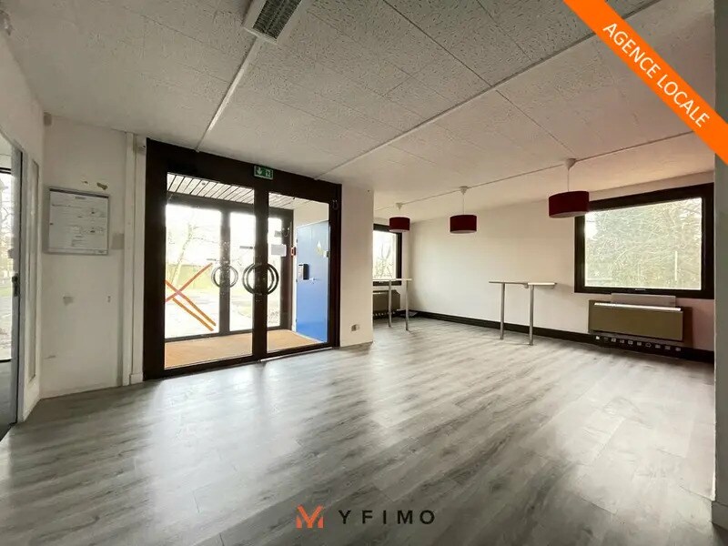 Office in Aubergenville for sale Interior Photo- Image 1 of 8