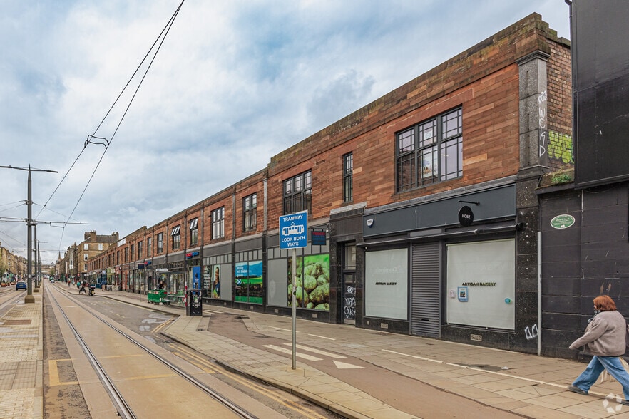 130 Leith Walk, Edinburgh to rent - Building Photo - Image 2 of 2