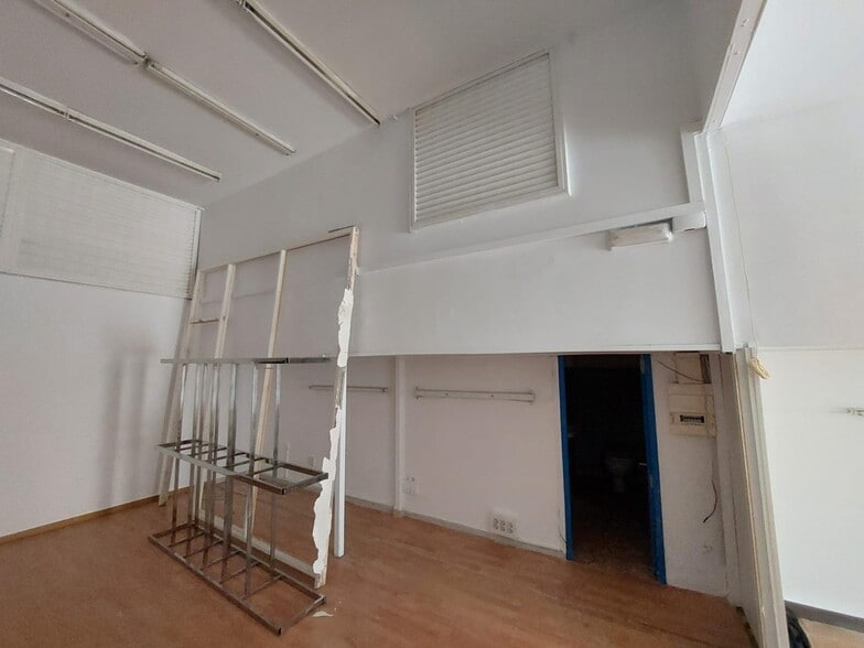 Retail in Cáceres, Cáceres for sale - Building Photo - Image 2 of 6