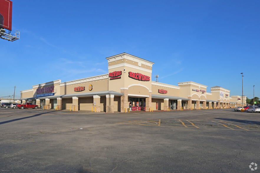 8150 S US 59 Hwy, Houston, TX for rent - Building Photo - Image 1 of 6