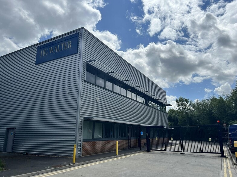 Abbey Rd, London to rent - Building Photo - Image 3 of 7