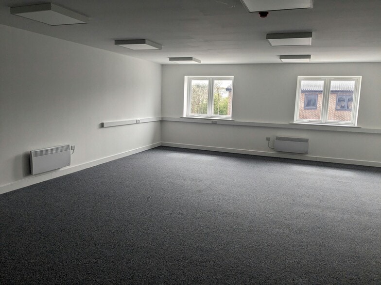 Barker Rd, Cramlington to rent - Interior Photo - Image 3 of 5