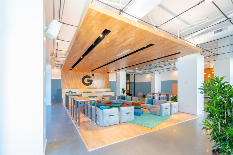 500 W Broad St, Columbus, OH to rent - Interior Photo - Image 3 of 29