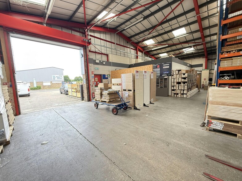 Brassey Clos, Peterborough to rent - Building Photo - Image 2 of 8