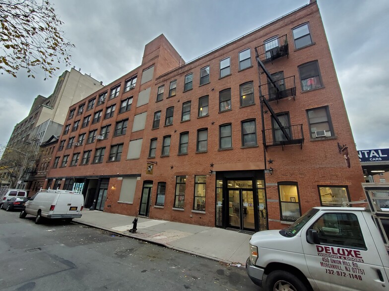 517-525 W 45th St, New York, NY for rent - Primary Photo - Image 1 of 7