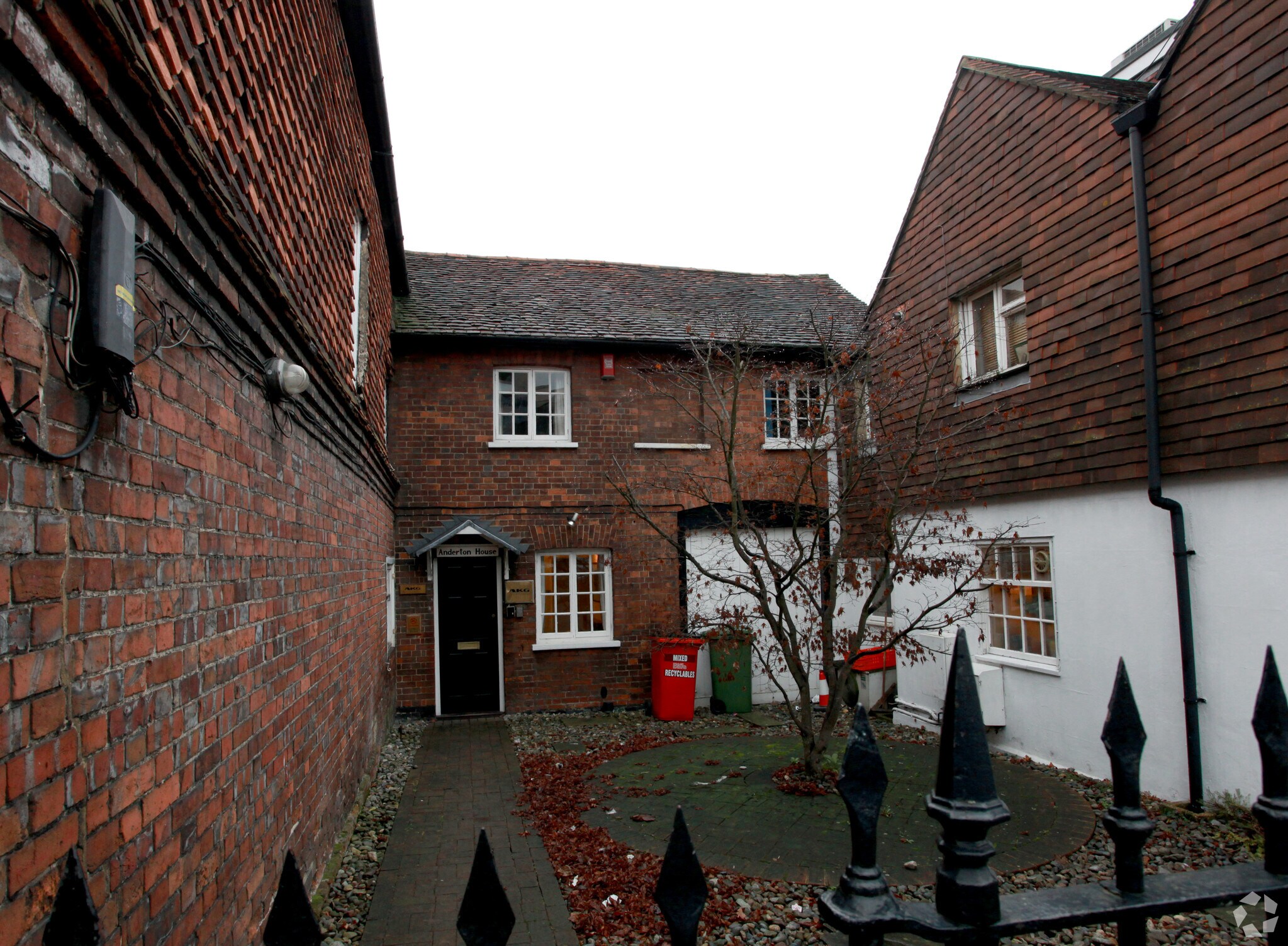 92 South St, Dorking for sale Building Photo- Image 1 of 1