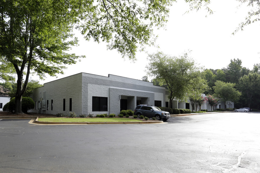 1000 Hurricane Shoals Rd NE, Lawrenceville, GA for rent - Building Photo - Image 2 of 16