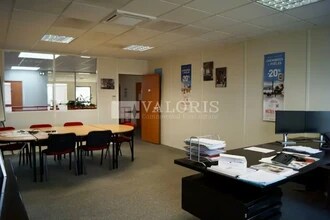 Light Industrial in Arnas to rent Interior Photo- Image 2 of 4