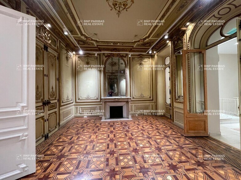 Office in Marseille for sale - Interior Photo - Image 2 of 7