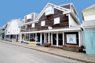 35 Circuit Ave, Oak Bluffs, MA for sale Primary Photo- Image 1 of 1