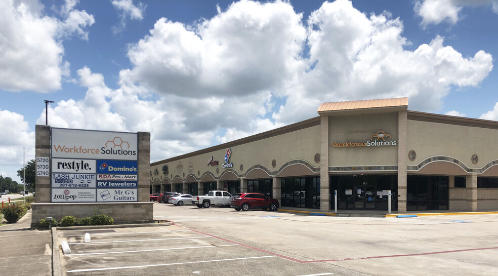 5730 W Broadway St, Pearland, TX for rent - Building Photo - Image 1 of 6