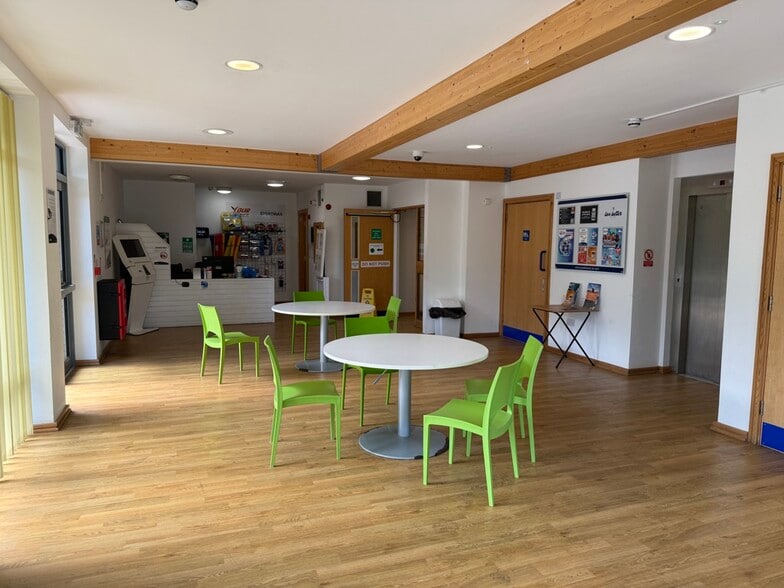 Jarretts Yard, Margate for sale - Interior Photo - Image 3 of 12