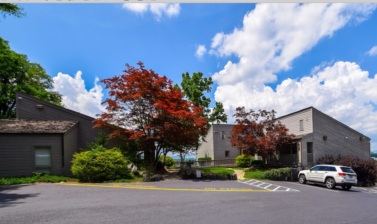 4220 Cypress Park Dr, Roanoke, VA for sale Primary Photo- Image 1 of 1