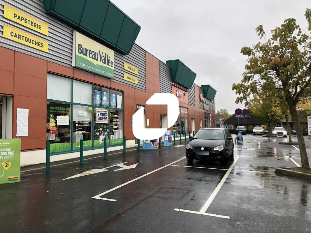 Retail in L'ISLE-ADAM to rent Building Photo- Image 1 of 5