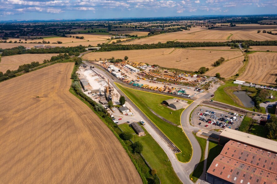 Barlby Rd, Selby for rent - Aerial - Image 2 of 2