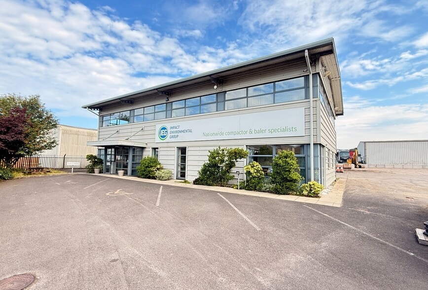 Rough Hey Rd, Grimsargh to rent - Building Photo - Image 2 of 4