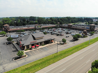 More details for 3819-3845 SW Rivertown Pky, Grandville, MI - Retail for Rent