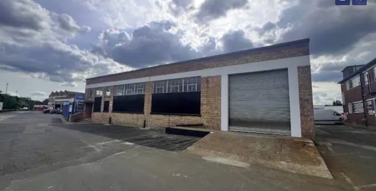 7-8 East Ln, Wembley to rent Building Photo- Image 1 of 1