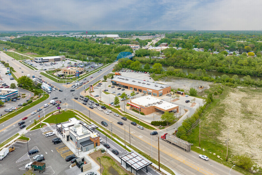 4736-4756 W Cal Sag Rd, Crestwood, IL for sale - Aerial - Image 3 of 20