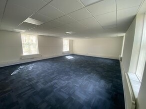 30 Churchill Sq, West Malling to rent Interior Photo- Image 1 of 3