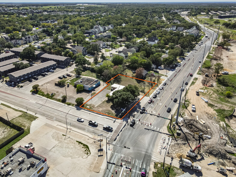 101 W Villa Maria Rd, Bryan, TX for sale - Building Photo - Image 3 of 5