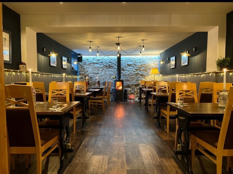 Main St, Perth for sale - Building Photo - Image 3 of 14