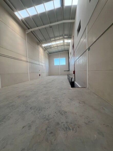 Industrial in Alcorcón, Madrid to rent - Building Photo - Image 2 of 4