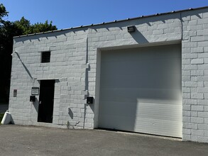 9 W Oakley St, Poughkeepsie, NY for rent Building Photo- Image 1 of 3