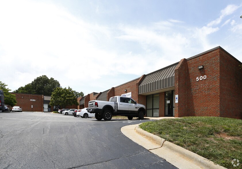 500501 Uwharrie Ct, Raleigh, NC 27606 UK