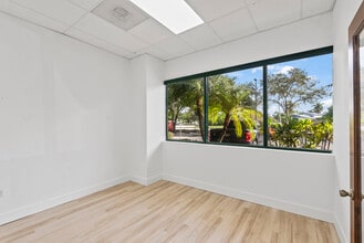 4577 N Nob Hill Rd, Sunrise, FL for rent Building Photo- Image 2 of 9