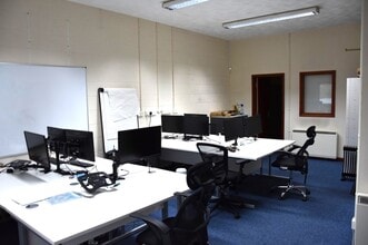 Office in 2 Woodburn Terrace, Newcastle Emlyn to rent Interior Photo- Image 1 of 12