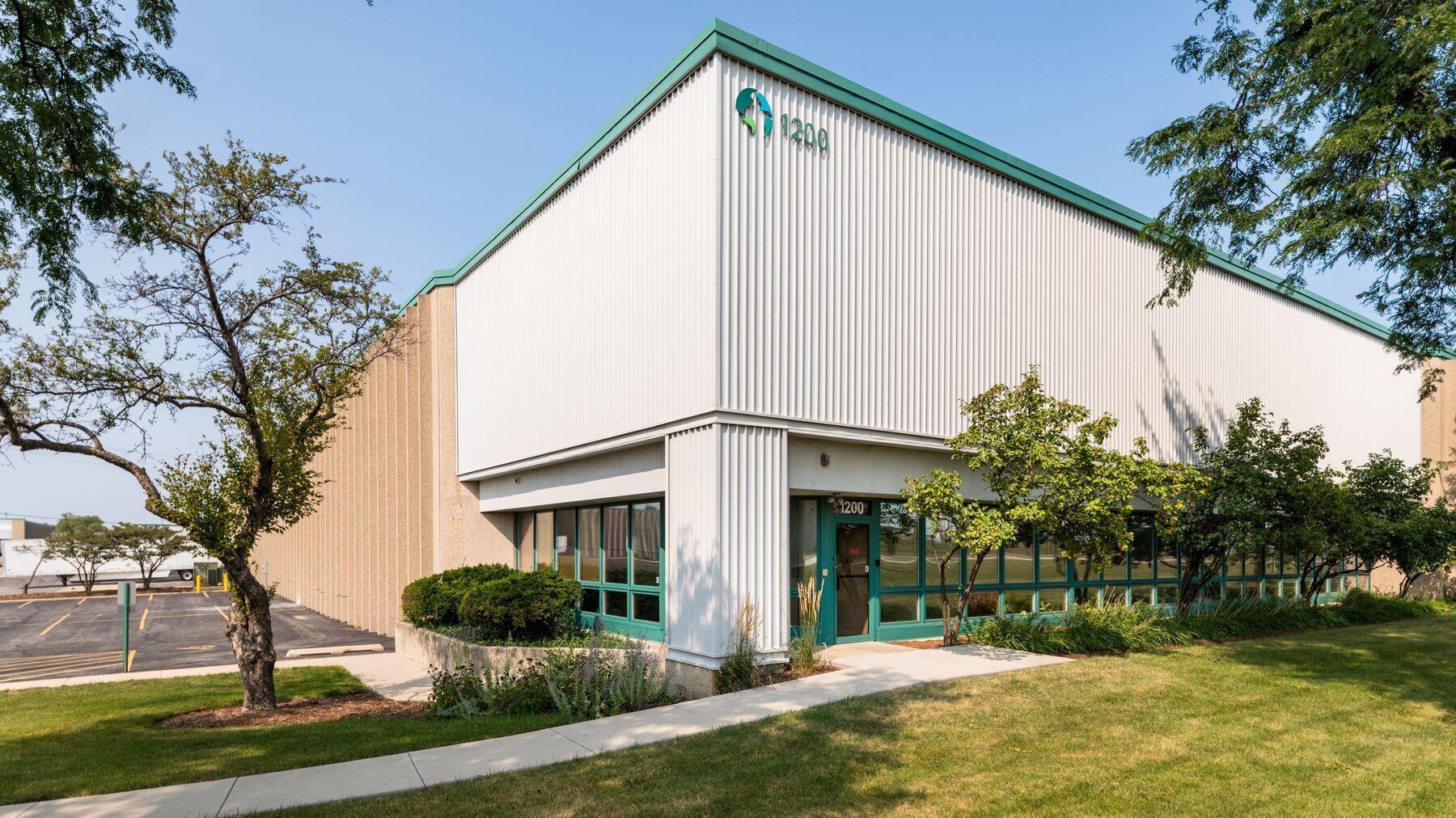 1200-1290 Thorndale Ave, Elk Grove Village, IL to rent Building Photo- Image 1 of 8