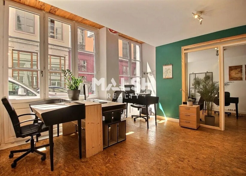 Office in Lyon for sale - Building Photo - Image 2 of 8