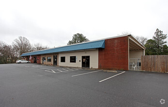 100-106 E Church St, Cherryville, NC for sale Primary Photo- Image 1 of 1