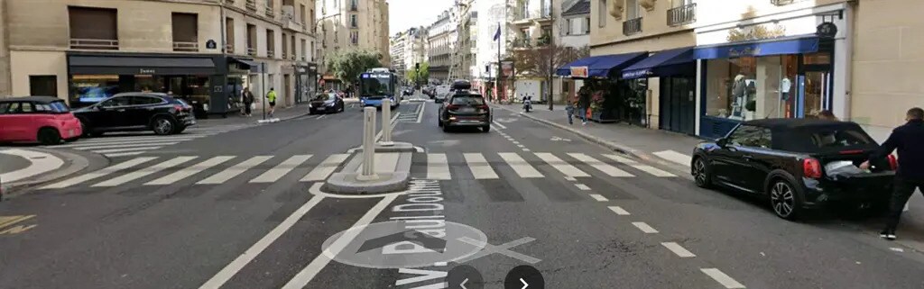 Retail in Paris to rent Building Photo- Image 1 of 5
