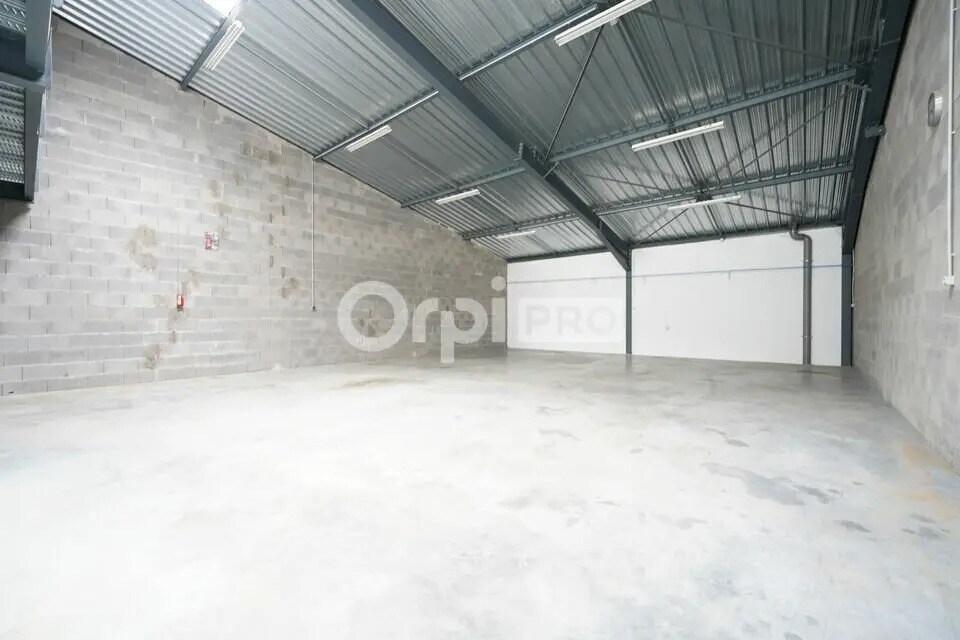 Office in Dardilly to rent Interior Photo- Image 1 of 9