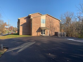 100 Porter Rd, Pottstown, PA for rent Building Photo- Image 1 of 15