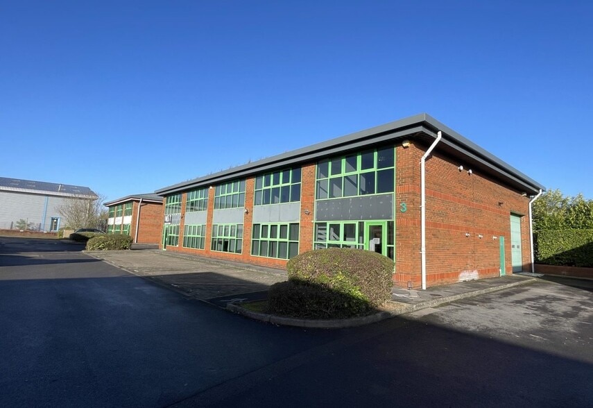 Royce Clos, Andover to rent - Building Photo - Image 1 of 1