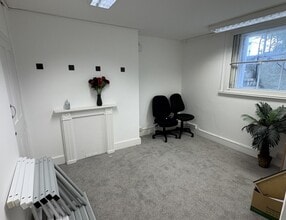 21 Carlton Cres, Southampton to rent Interior Photo- Image 2 of 2