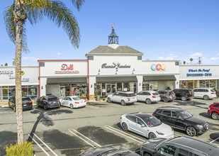 250 E 17th St, Costa Mesa, CA for rent Building Photo- Image 2 of 2