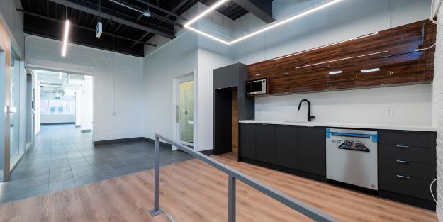 530 Yonge St, Toronto, ON to rent Interior Photo- Image 1 of 7