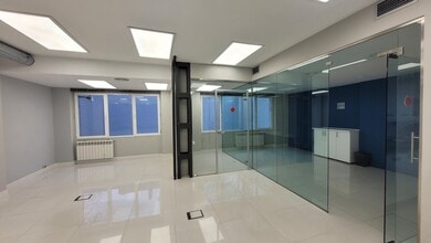 Office in Madrid, Madrid to rent Interior Photo- Image 2 of 12