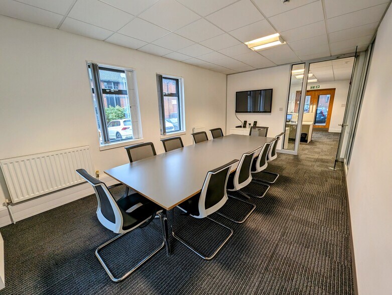 Buckingham Ct, Bradley Stoke to rent - Building Photo - Image 3 of 10