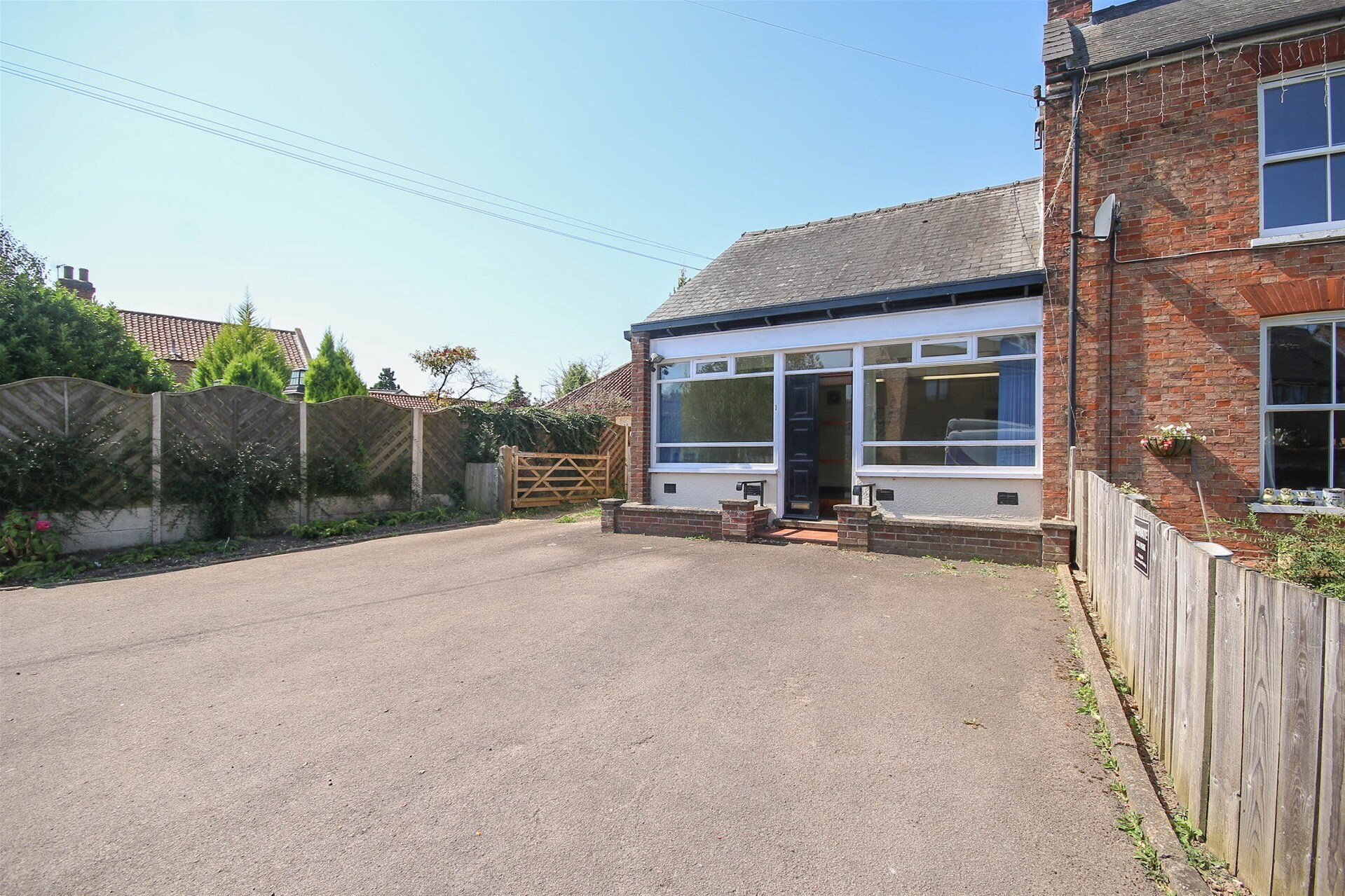1 Wesley Rd, Terrington St Clement for sale Primary Photo- Image 1 of 1