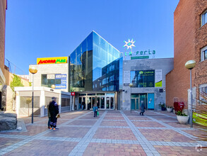 Calle Marqués de Santillana, 10, Colmenar Viejo, Madrid for sale Primary Photo- Image 1 of 5