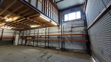 Ripple Rd, Barking to rent Interior Photo- Image 2 of 2